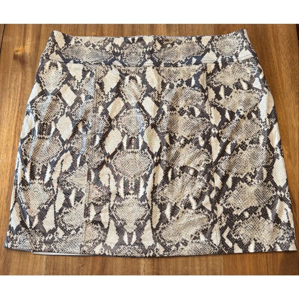 Chicos Liquid Snake Print  Women's Size 3 / XL Stretch Lined Edgy Career Skirt - Picture 2 of 7